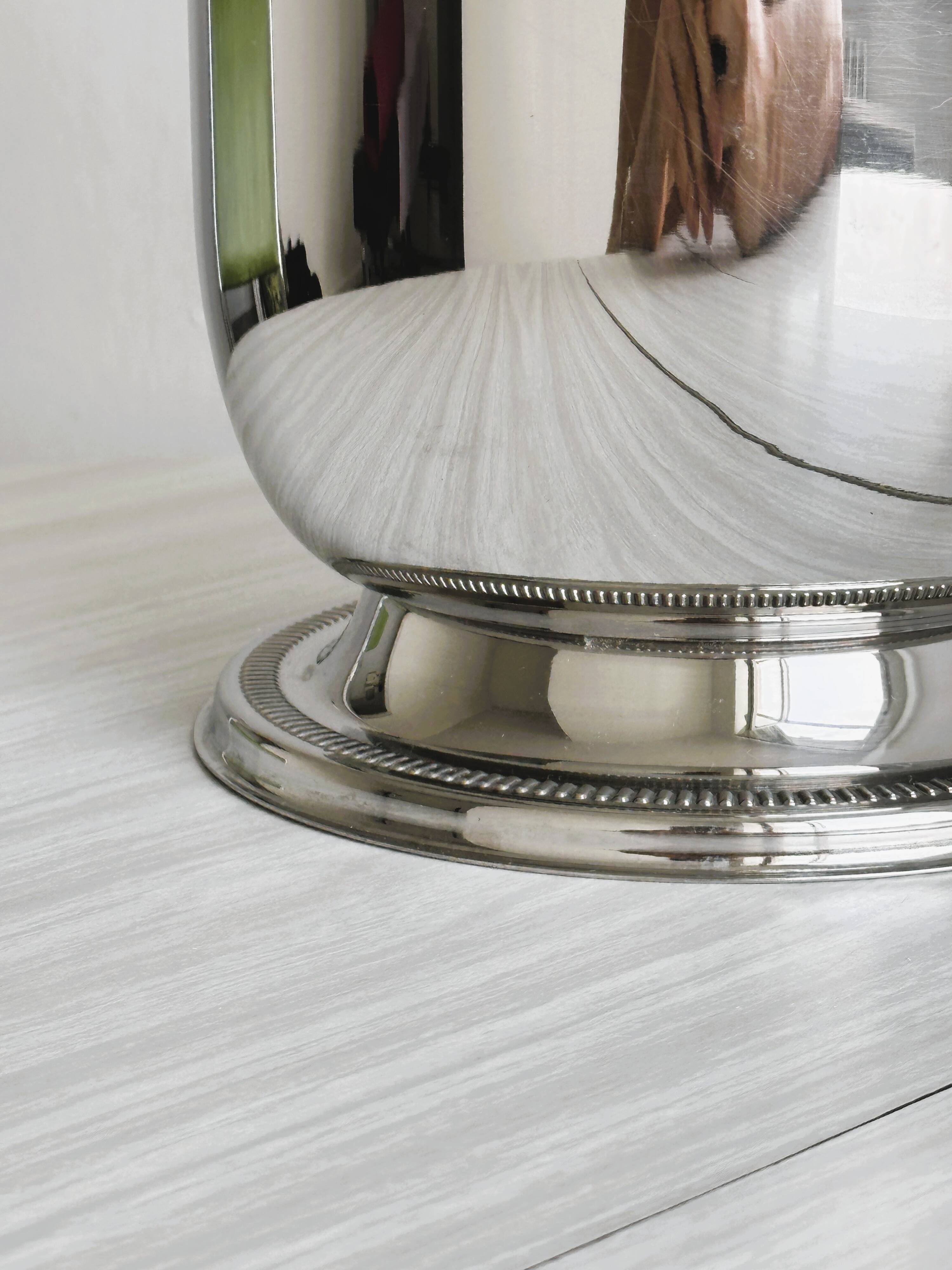 Seau à champagne vintage en métal brillant