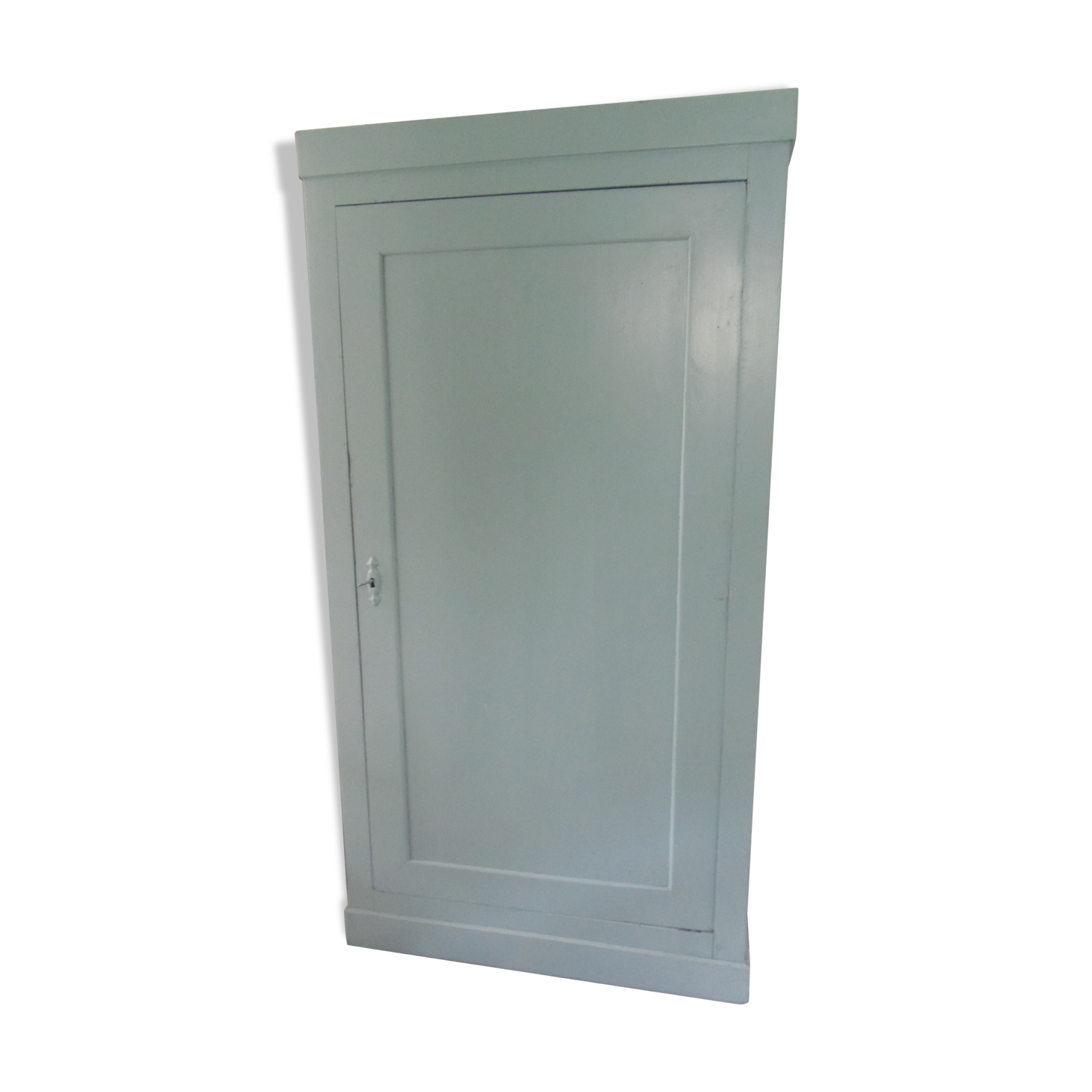 Armoire parisienne