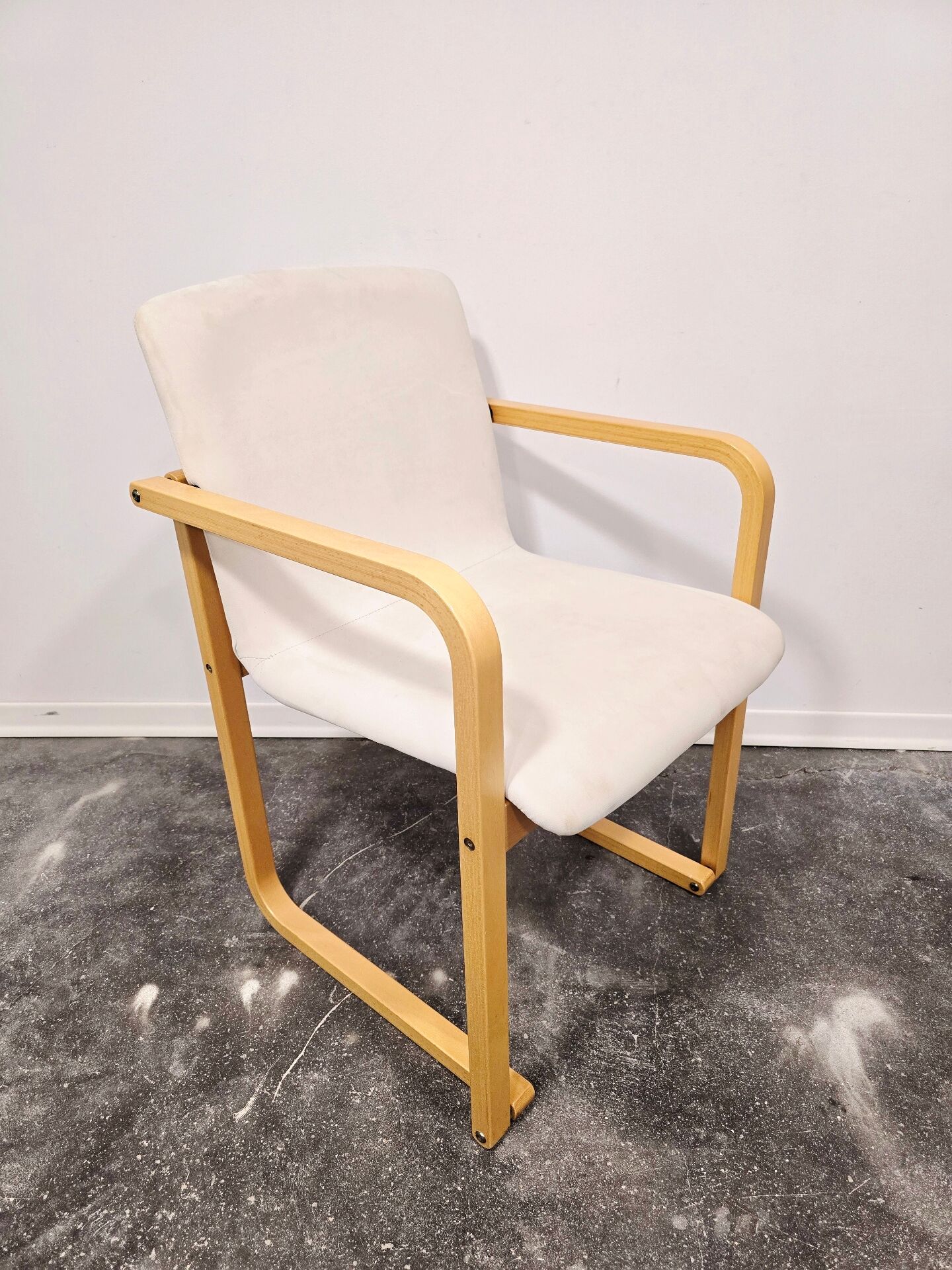 Fauteuil par Branko Uršič en bois cintré