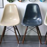 4 chairs DSW Navy Blue Eames Herman Miller vintage