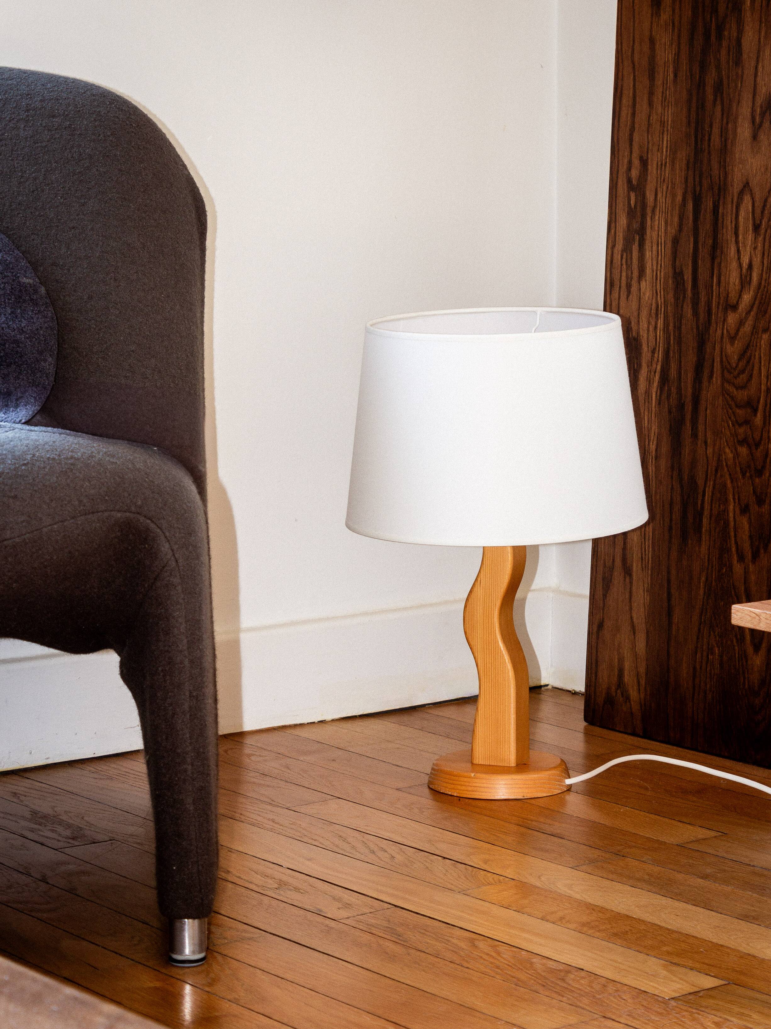 Organically shaped pine lamp base, 1980s