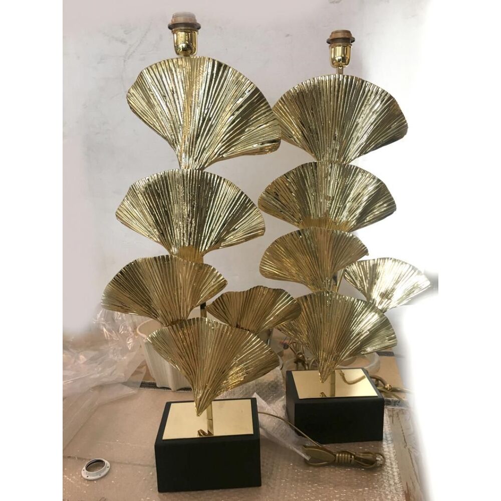 Gold brass Frame Leaves of Ginko Biloba table lamp