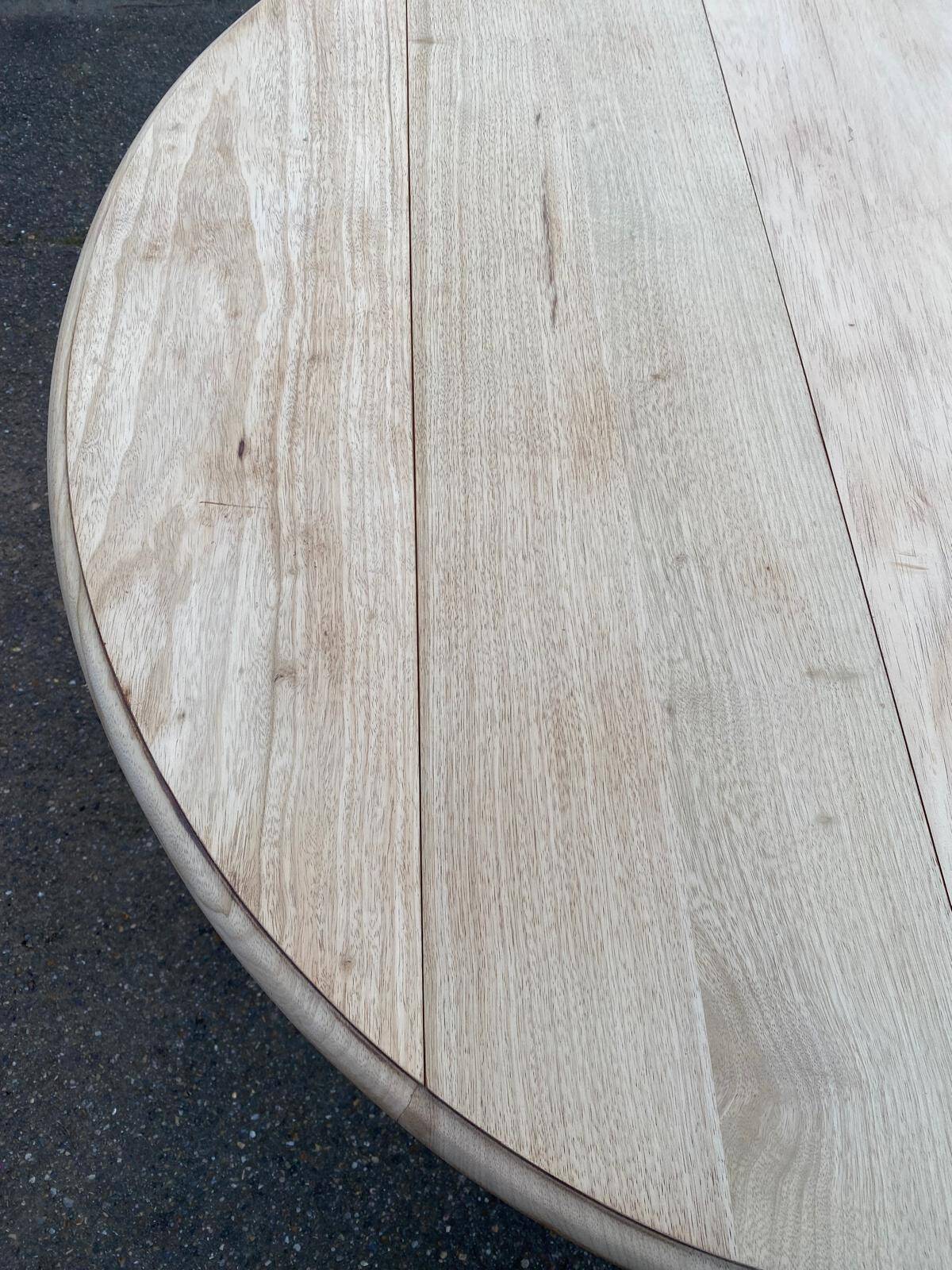 Renovated round extendable dining table with flaps, 6 extensions, 300cm.