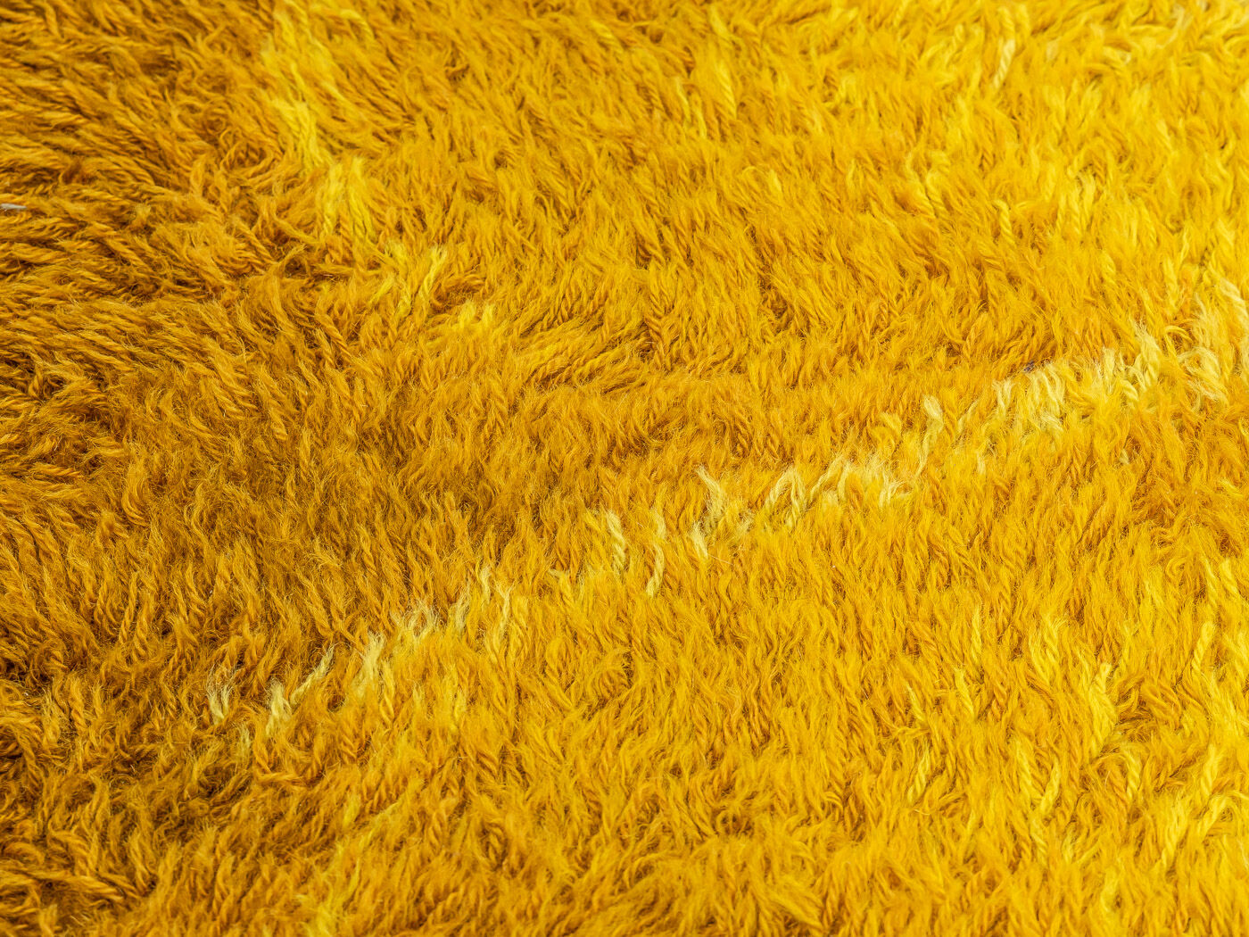 Tapis menuette des années 1970, 250 x 355