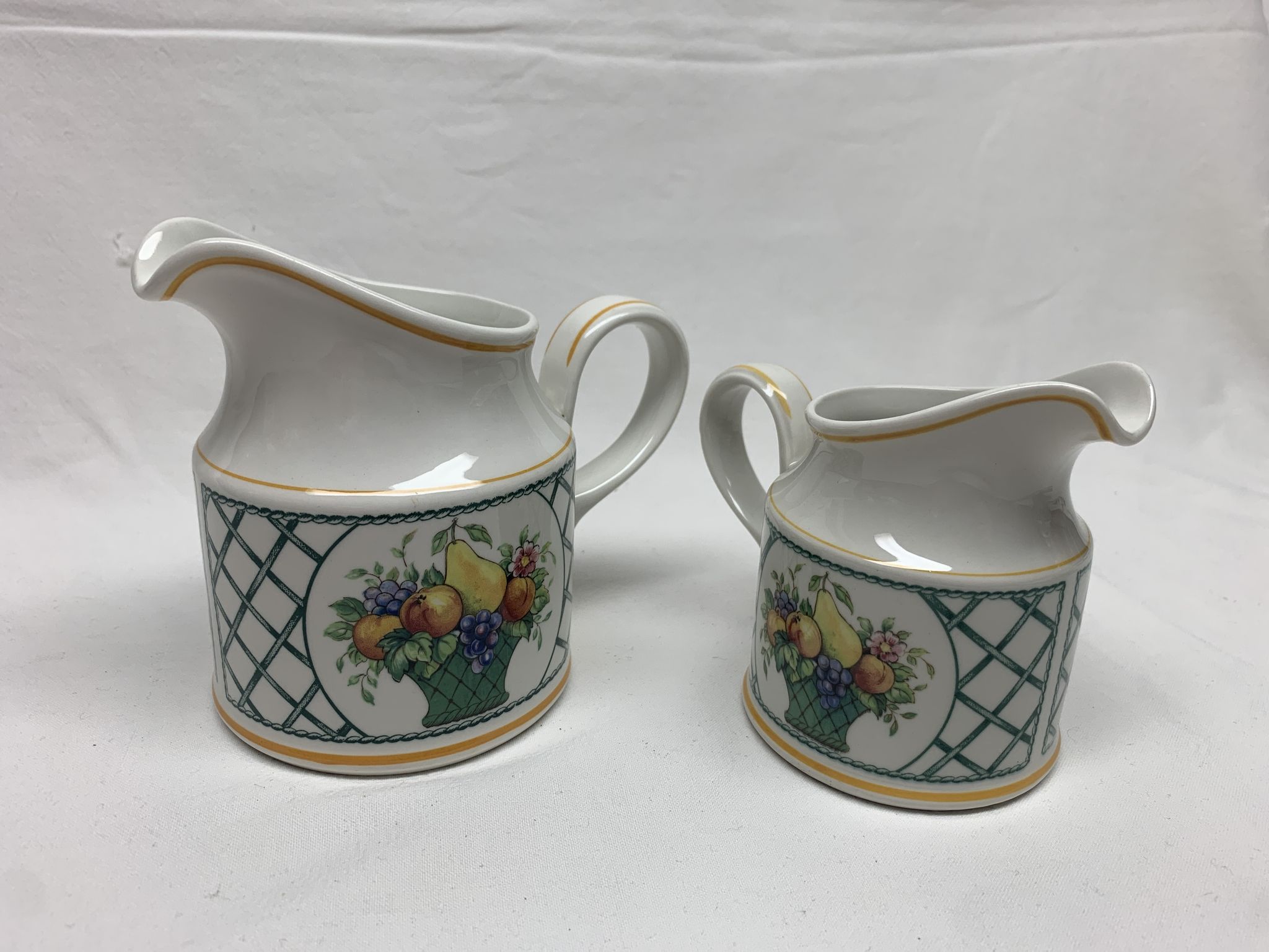 Lot 2 pots à lait villeroy & boch basket