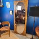 Miroir vintage géant bois clair miroir ovale 1920