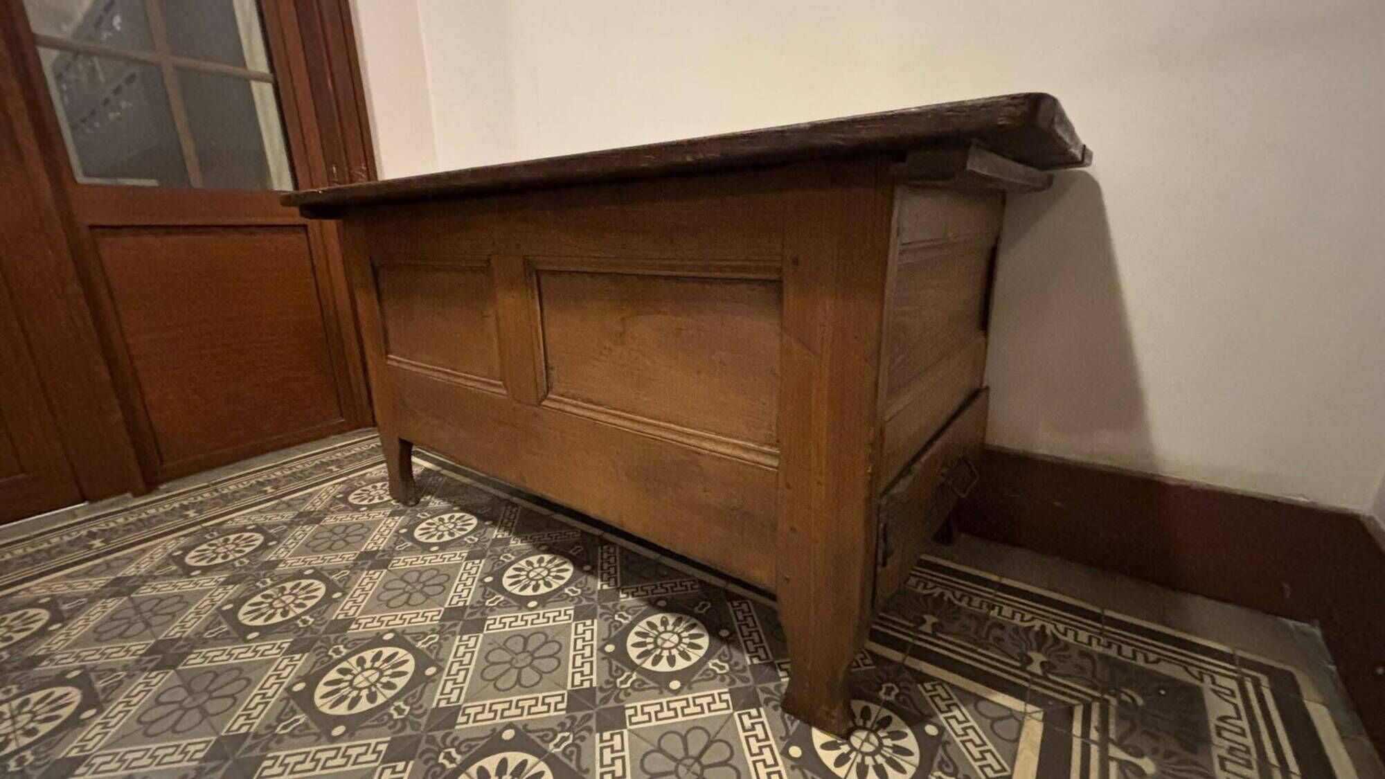Old XIX solid dark wood dresser