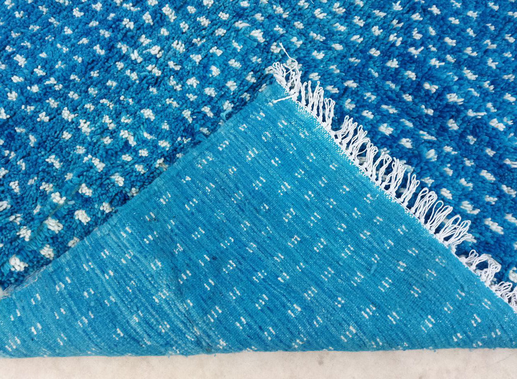 Handmade moroccan berber carpet 200 x 191 cm