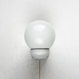 German wall lamp in ceramic and glass from the mid-century, Siemens, 1950s.