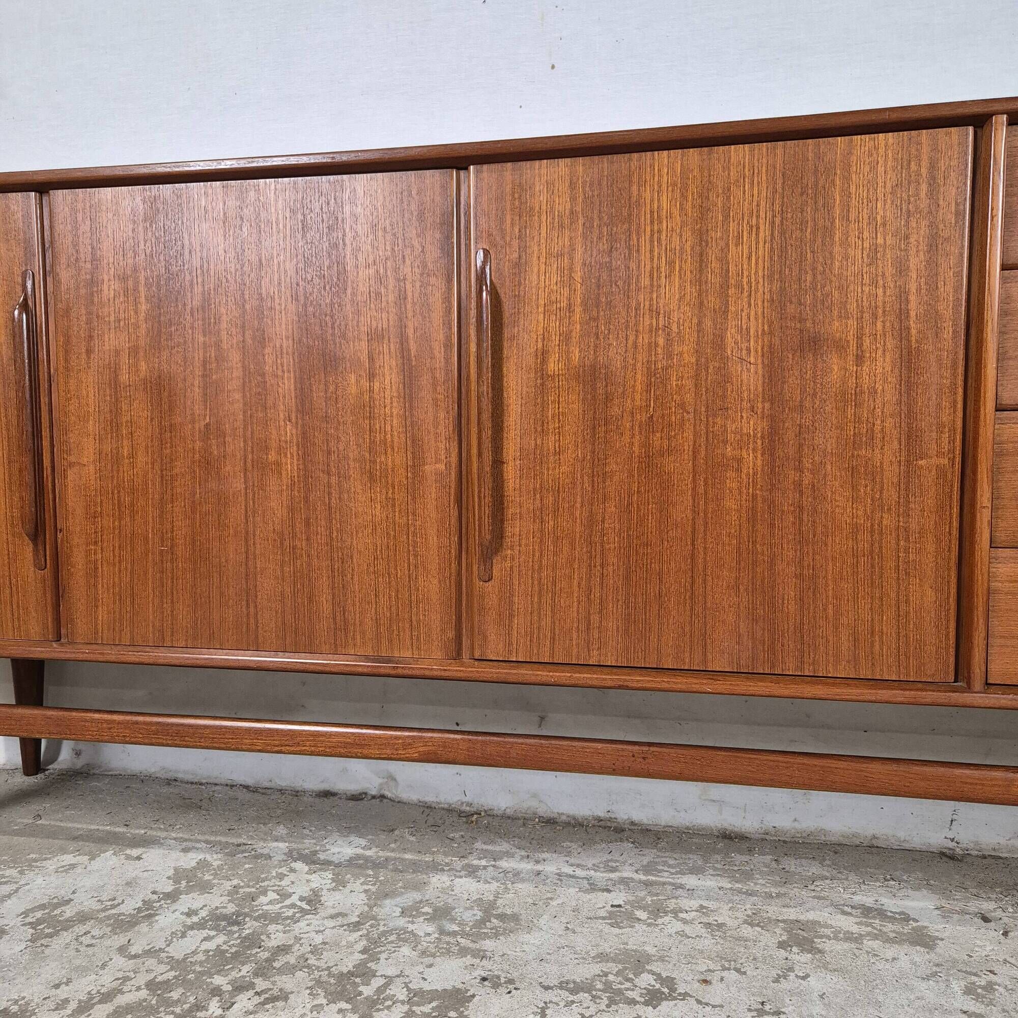 Heinrich Riestenpatt German design vintage sideboard from the 60s