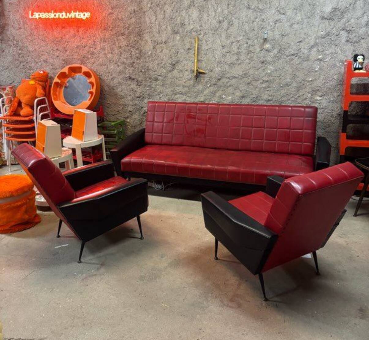 Vintage sofa and 2 armchairs with compass feet