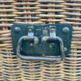 Wicker trunk