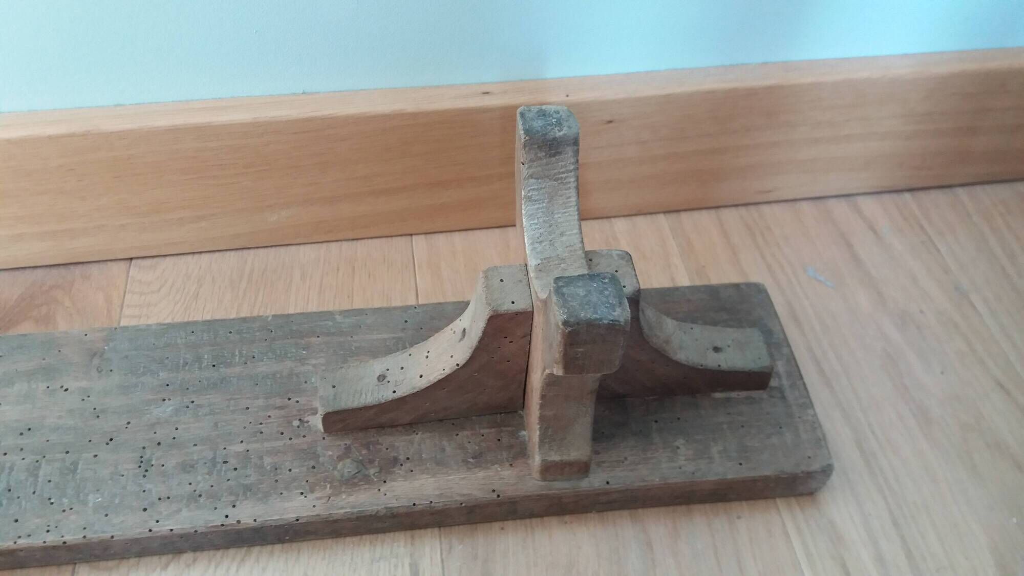 Footrest bench, church kneeler