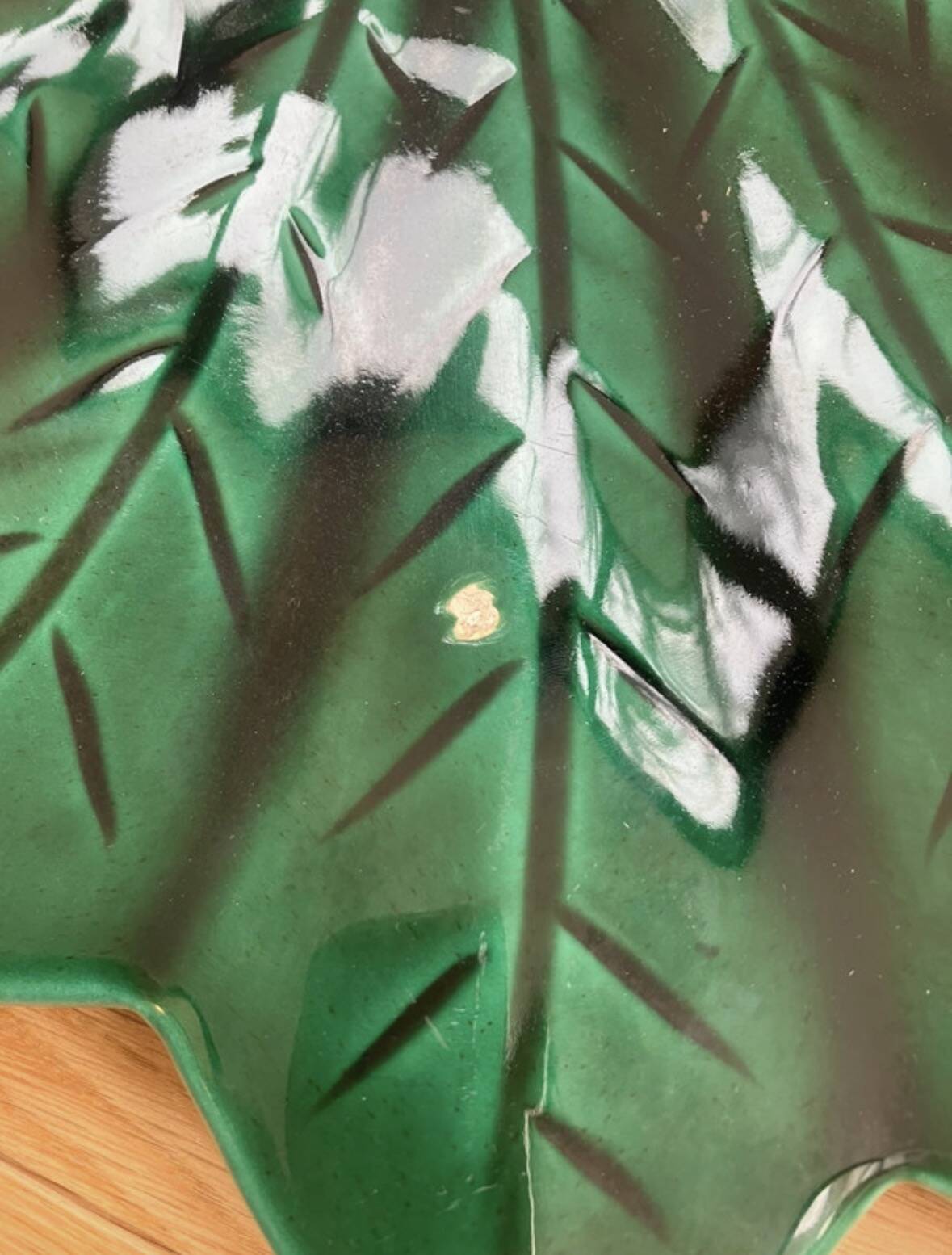 Green leaf service platter Vallauris style