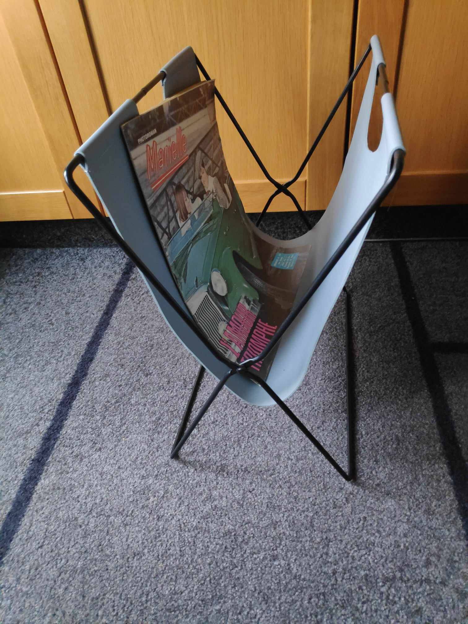 Magazine rack