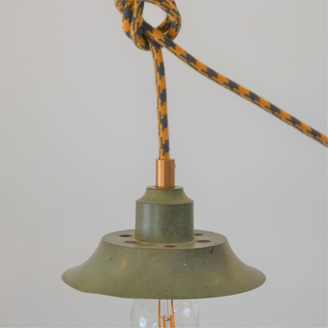 Green lamp and wooden support