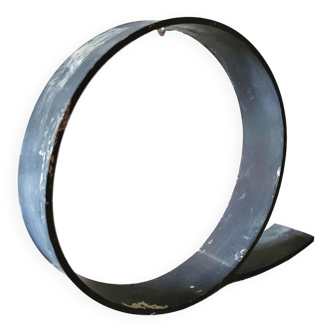 Vintage metal letter Q