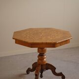 Danish Art Deco octagonal side table in birch with an inlaid top, 1940s.