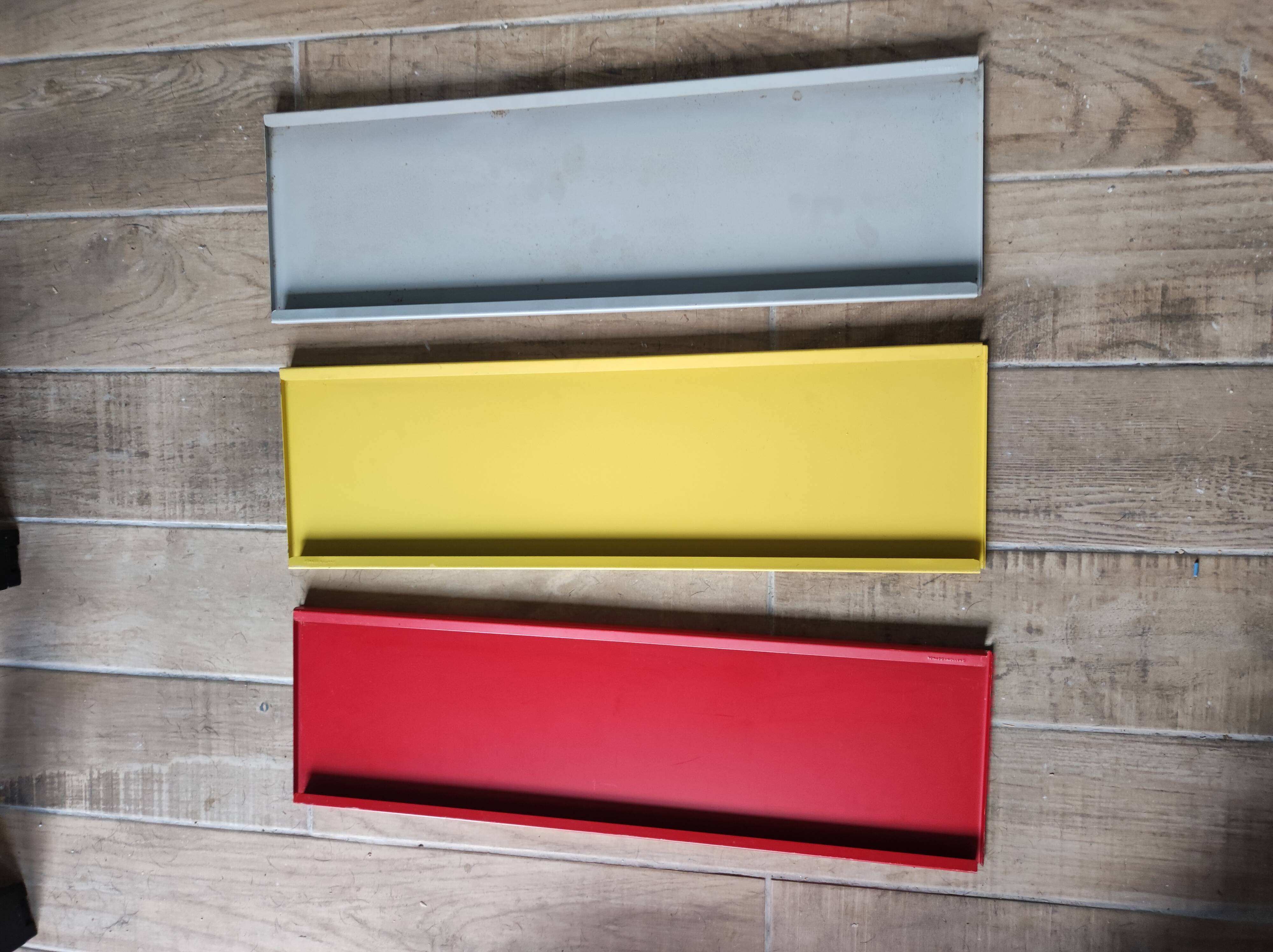 Wall shelf Tomado Holland by Dekler vintage design 50 60