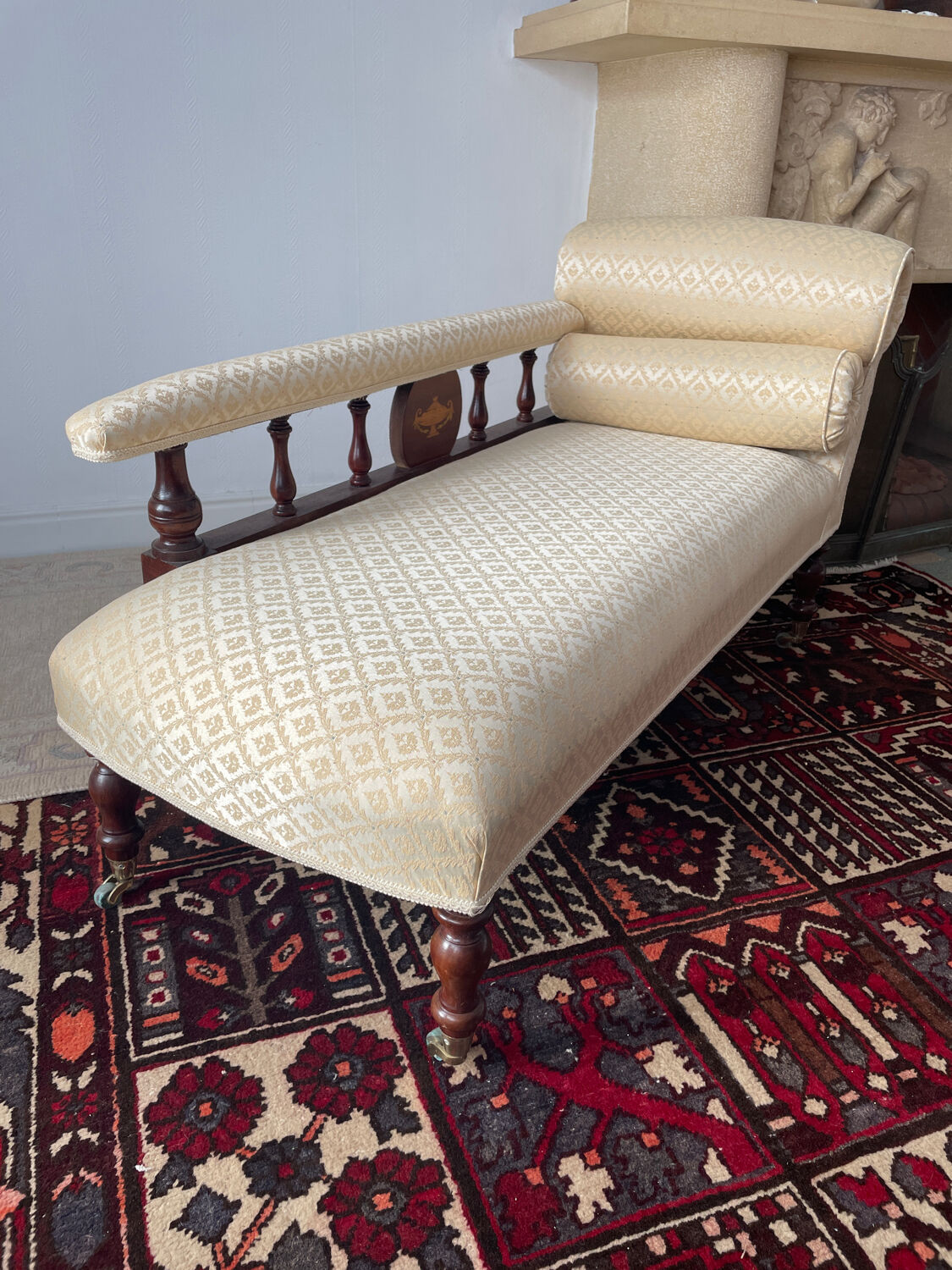 Victorian mahogany daybed.