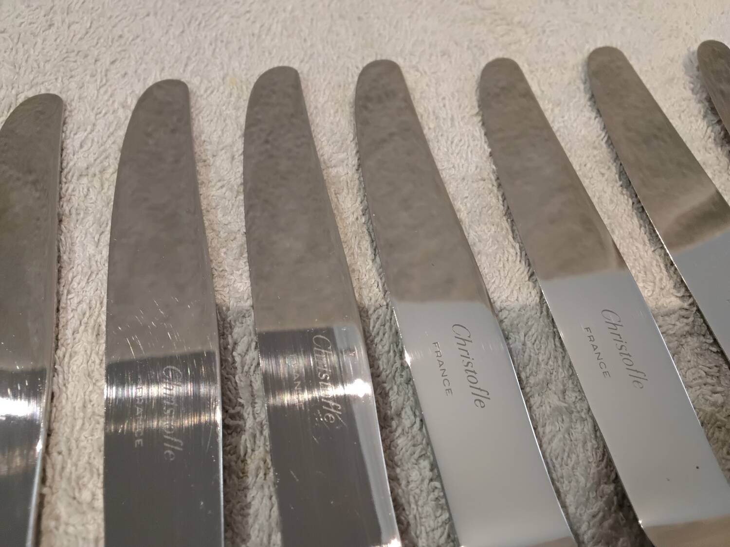 11 silver-plated dessert knives by Christofle silversmiths, Albi pattern