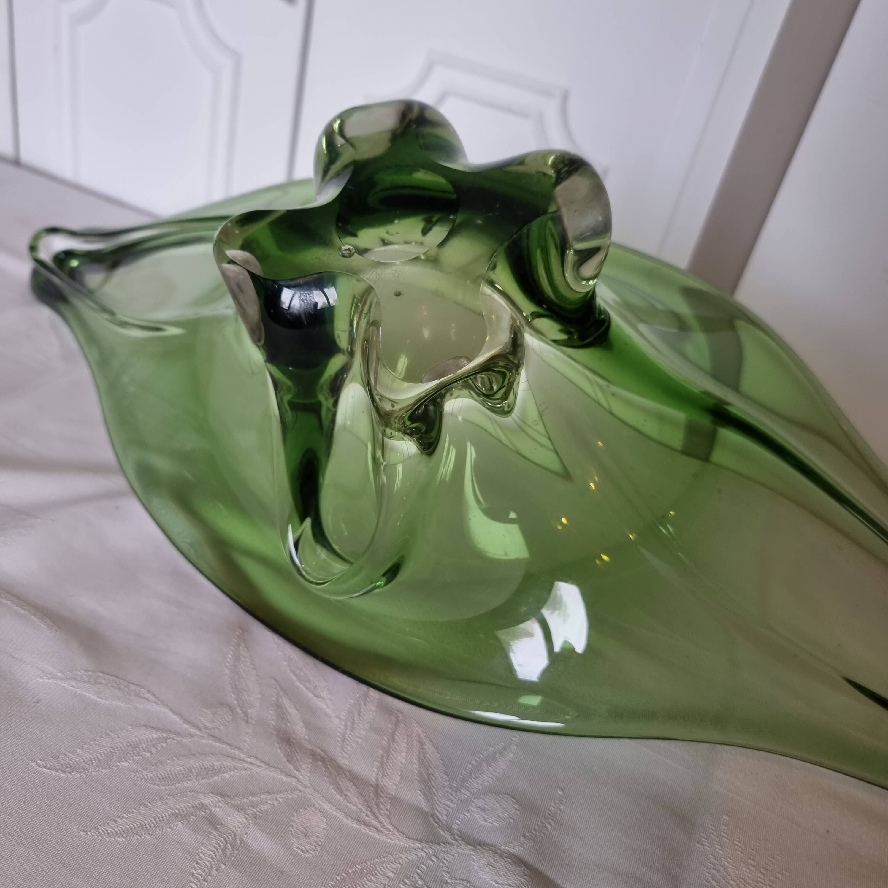 Superbe grand centre de table vintage en verre soufflé de Murano, Italie, a