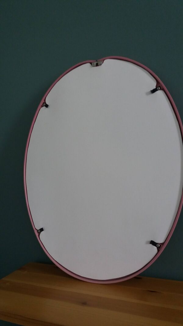 Miroir ovale fonte émaillée rose