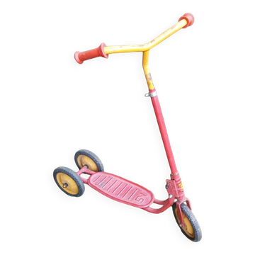 Ancienne trottinette nordy enfant métal rouge années 70 vintage