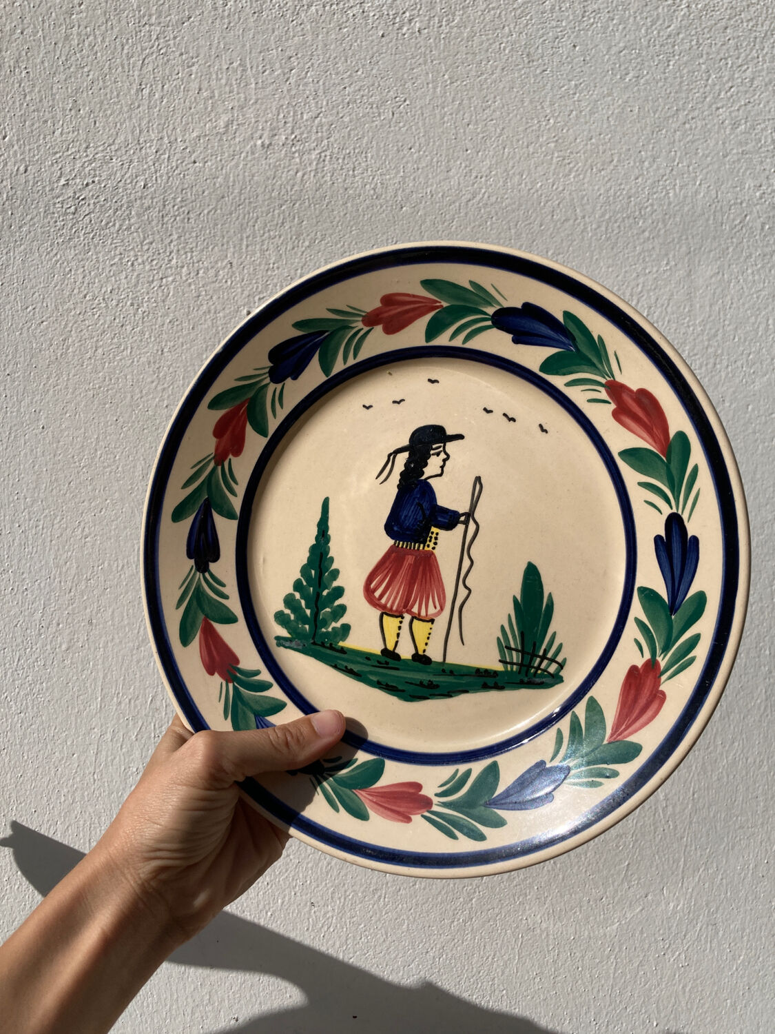 6 Quimper plates with old ceramic characters
