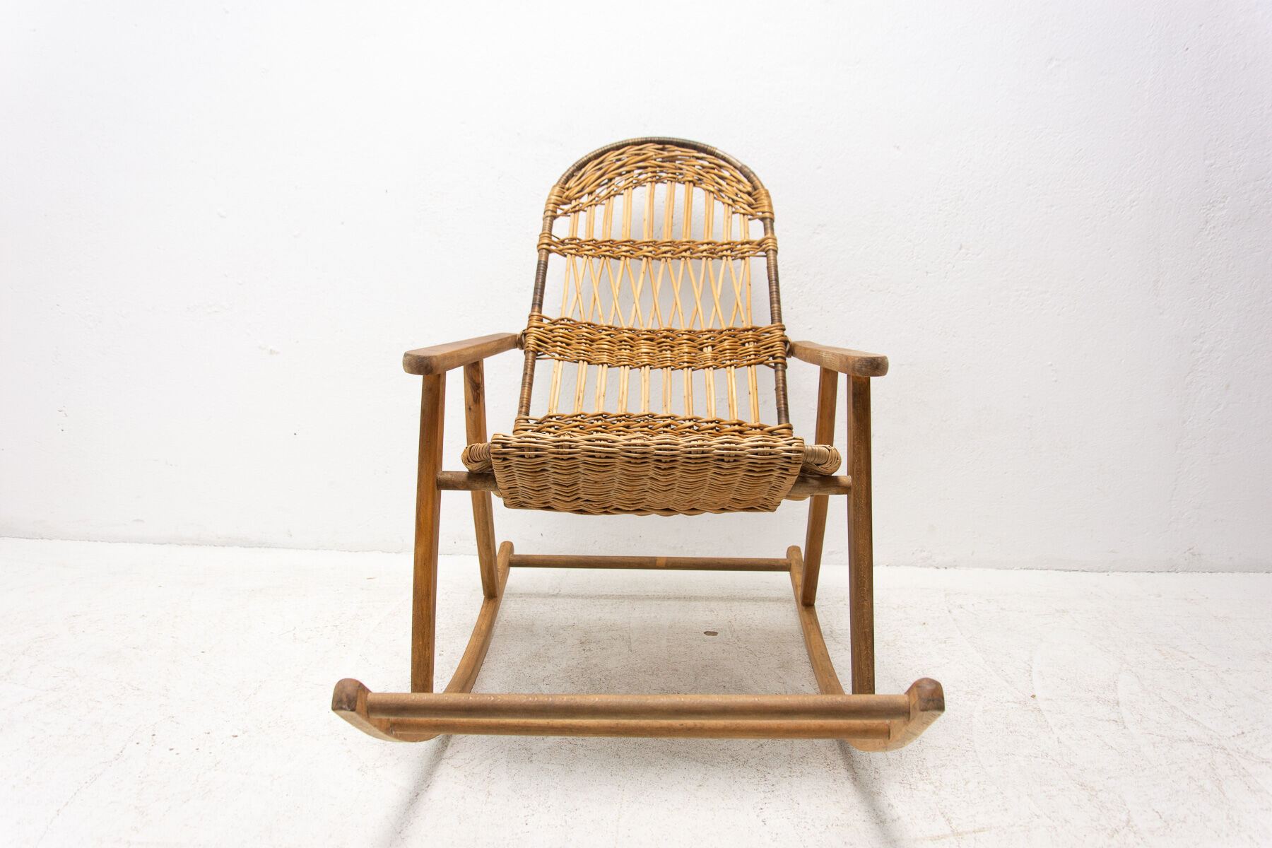 Mid century wicker rocking chair, czechoslovakia, 1960´s