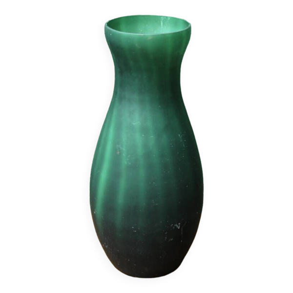 Vase en verre soufflé, satiné givré. — Beyit