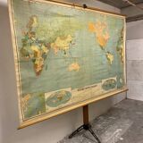 Large Vintage New World School Map