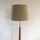 Lampadaire mi-siècle en teck et laiton Falkenbergs Belysning Suède, années 1960