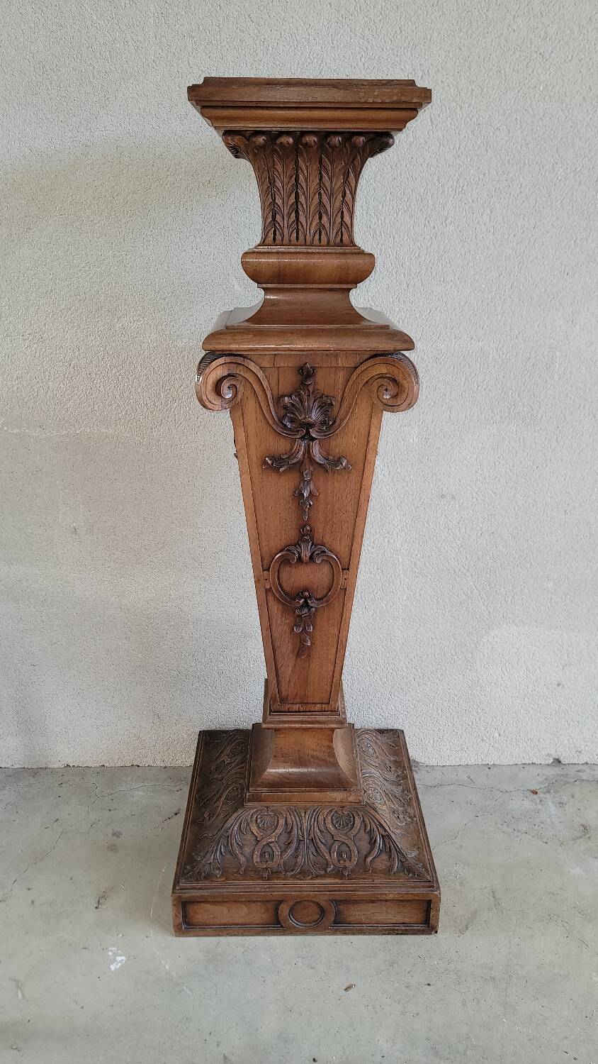 Late 19th century column