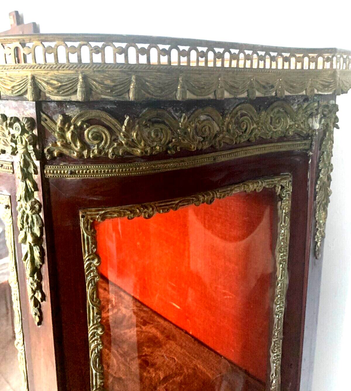 Napoleon III Showcase In Mahogany And Chiseled Bronze 20th Century