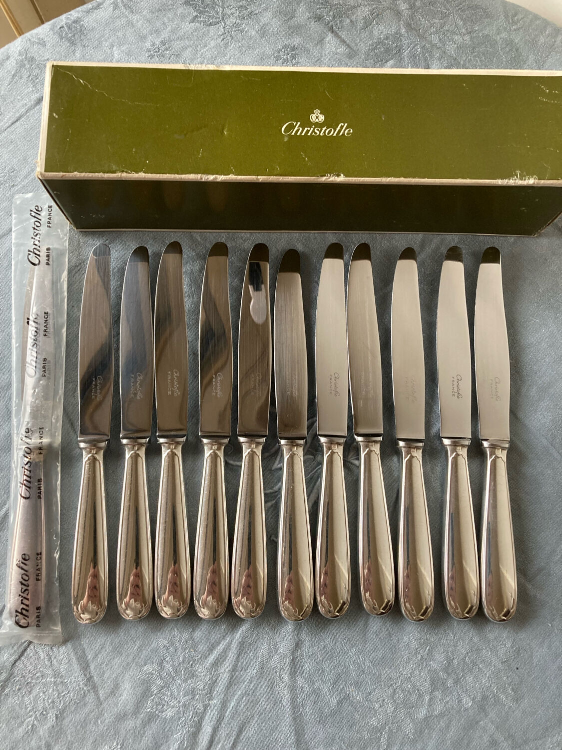 12 Christofle cheese knives