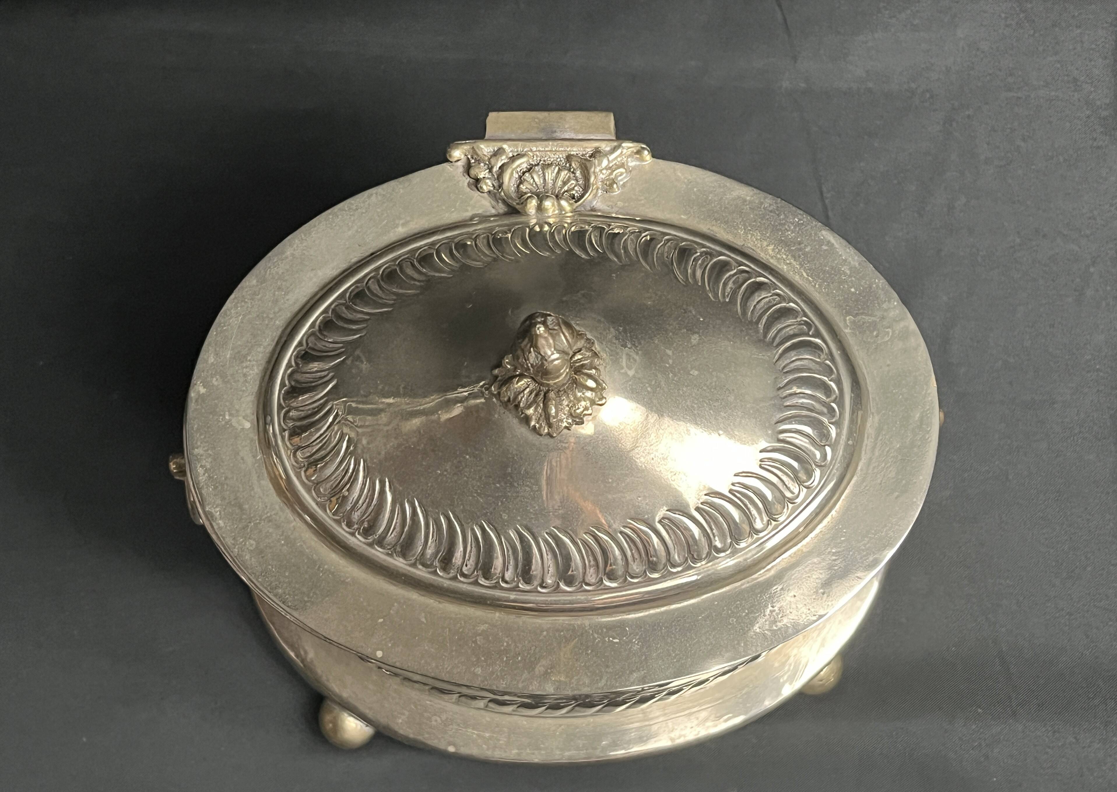 Crafts, Moroccan tea box, biscuits, silver-plated metal, 20th century