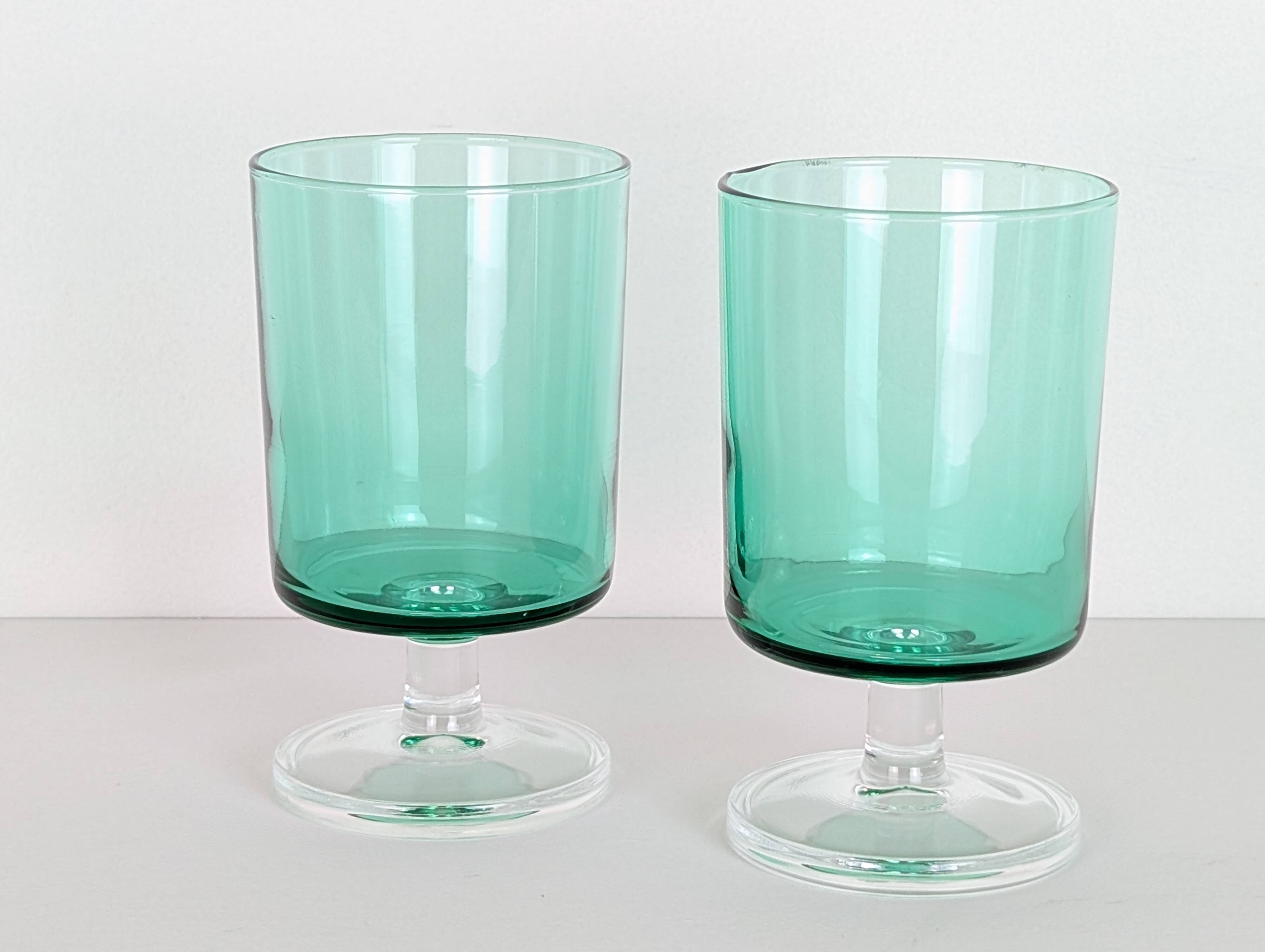 6 water glasses