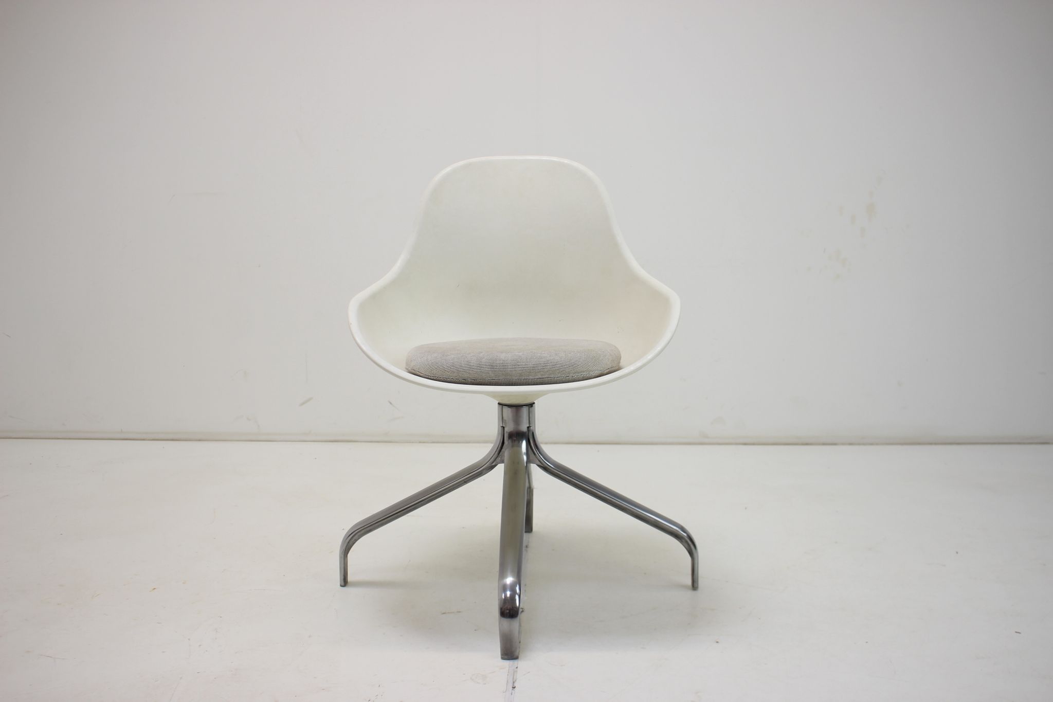 Chaise pivotante par Chris Martin pour Ikea années 2000