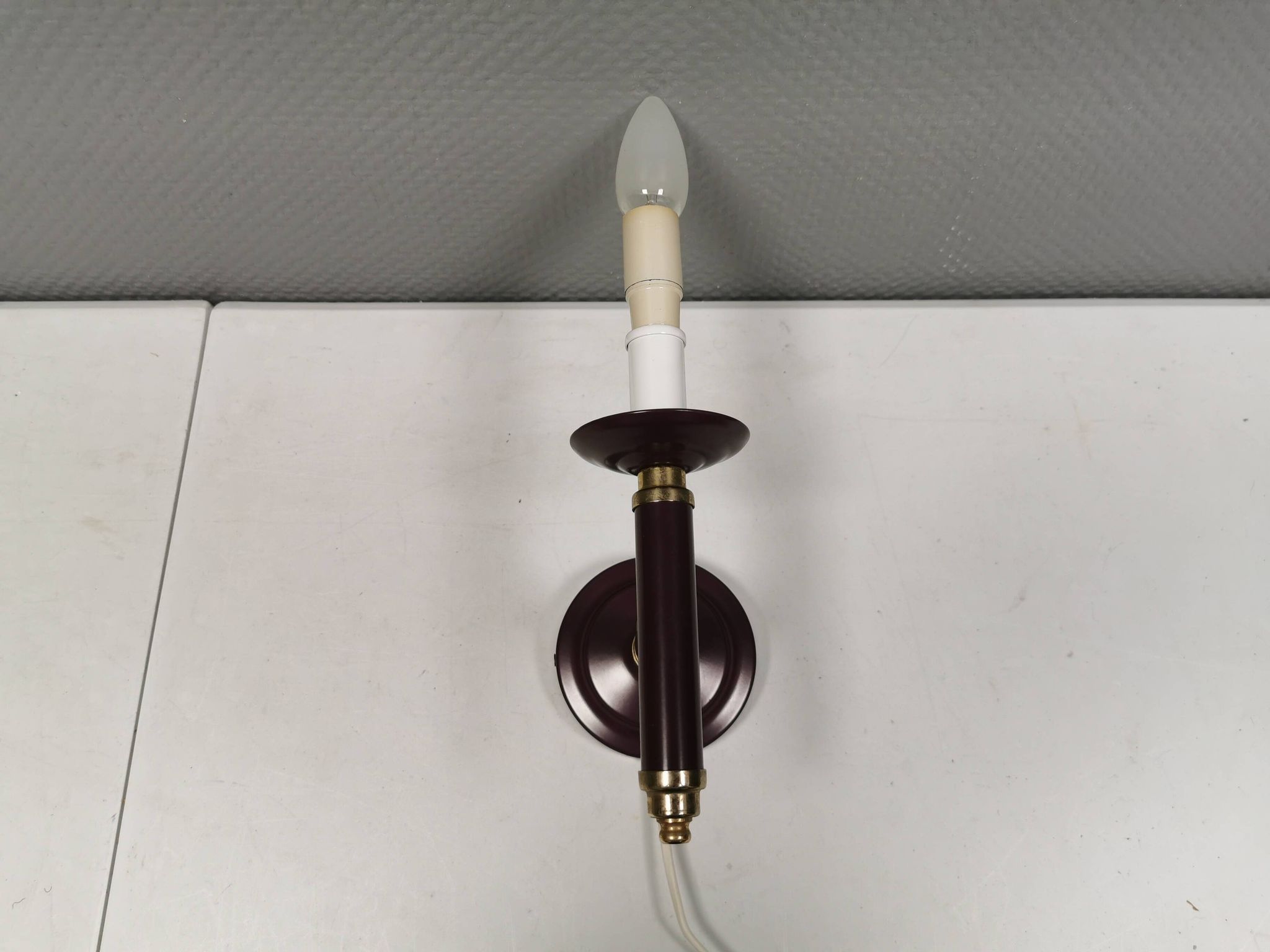 Wall lamp from Swedish Belid 1990s, in a beautiful aubergine purple colour.