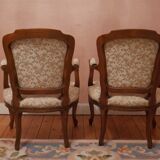 Fauteuil style Louis 15 en cabriolet