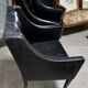 Paire de fauteuils en cuir noir, années 50