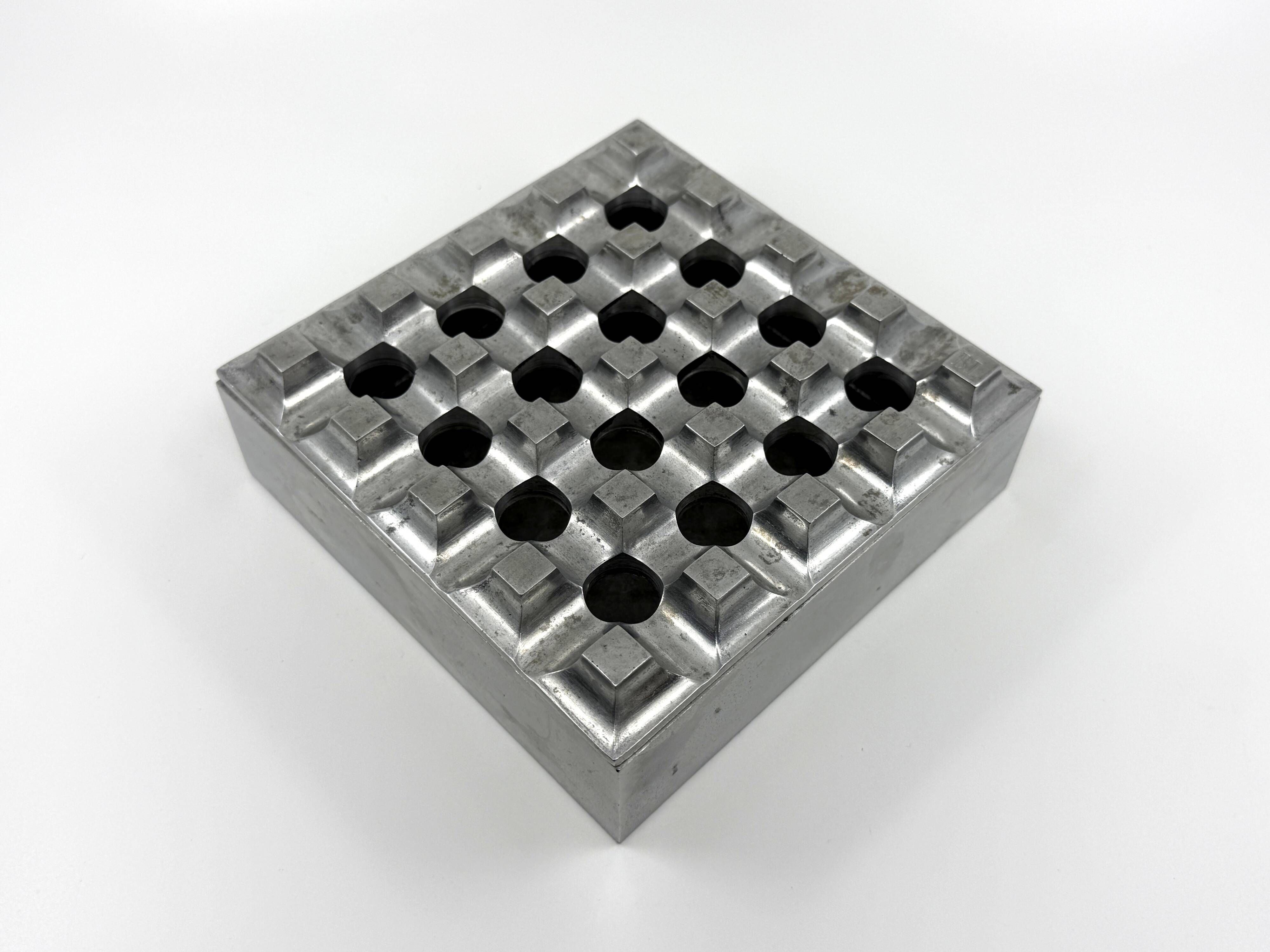 Ultima Ashtray 15 • Design by Ljungberg & Bäckström • 1960-70 • signed BL