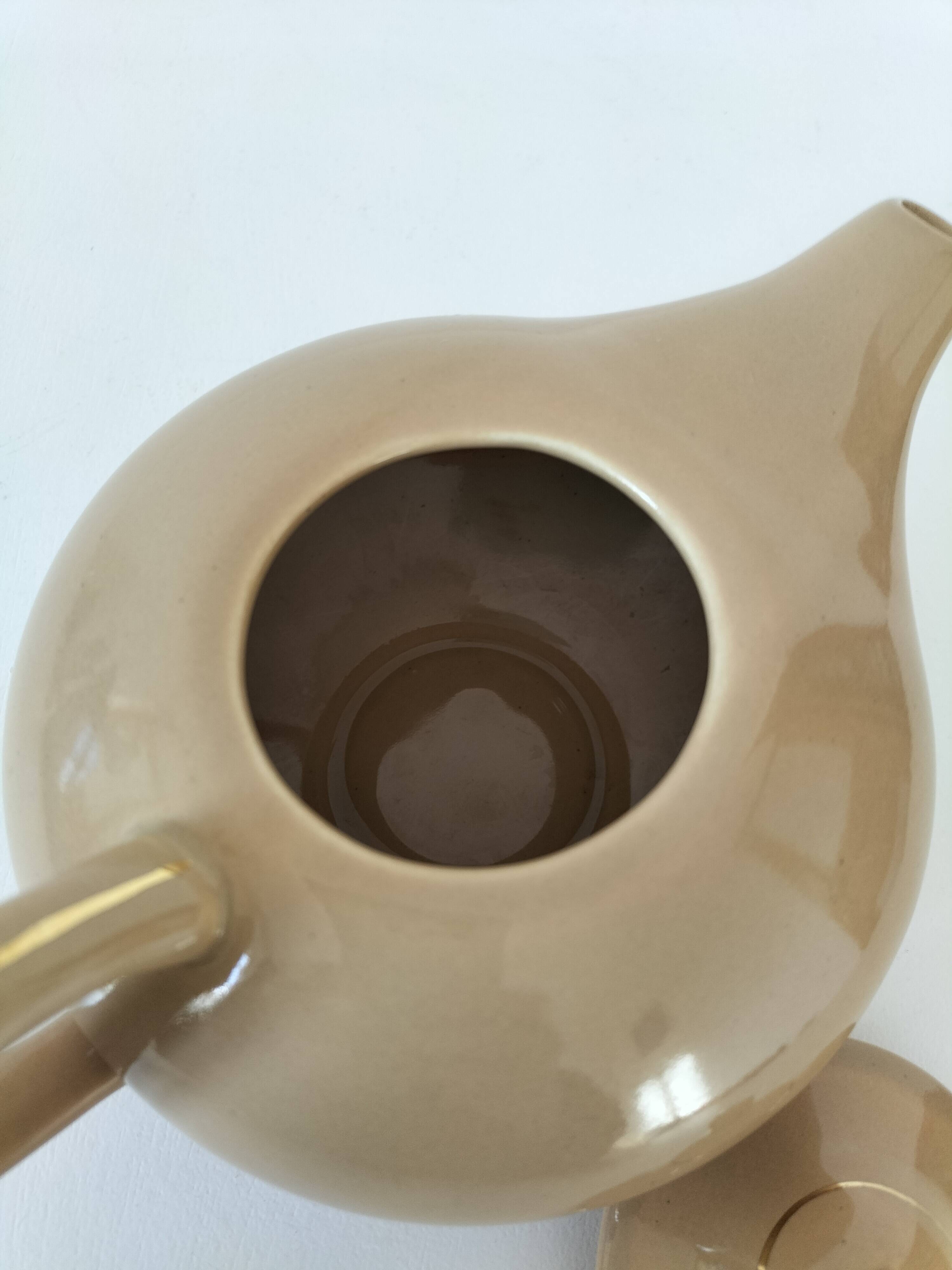 Tea-pot
