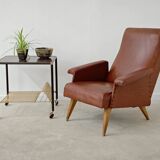 Fauteuil en simili cuir marron camel , France 1960