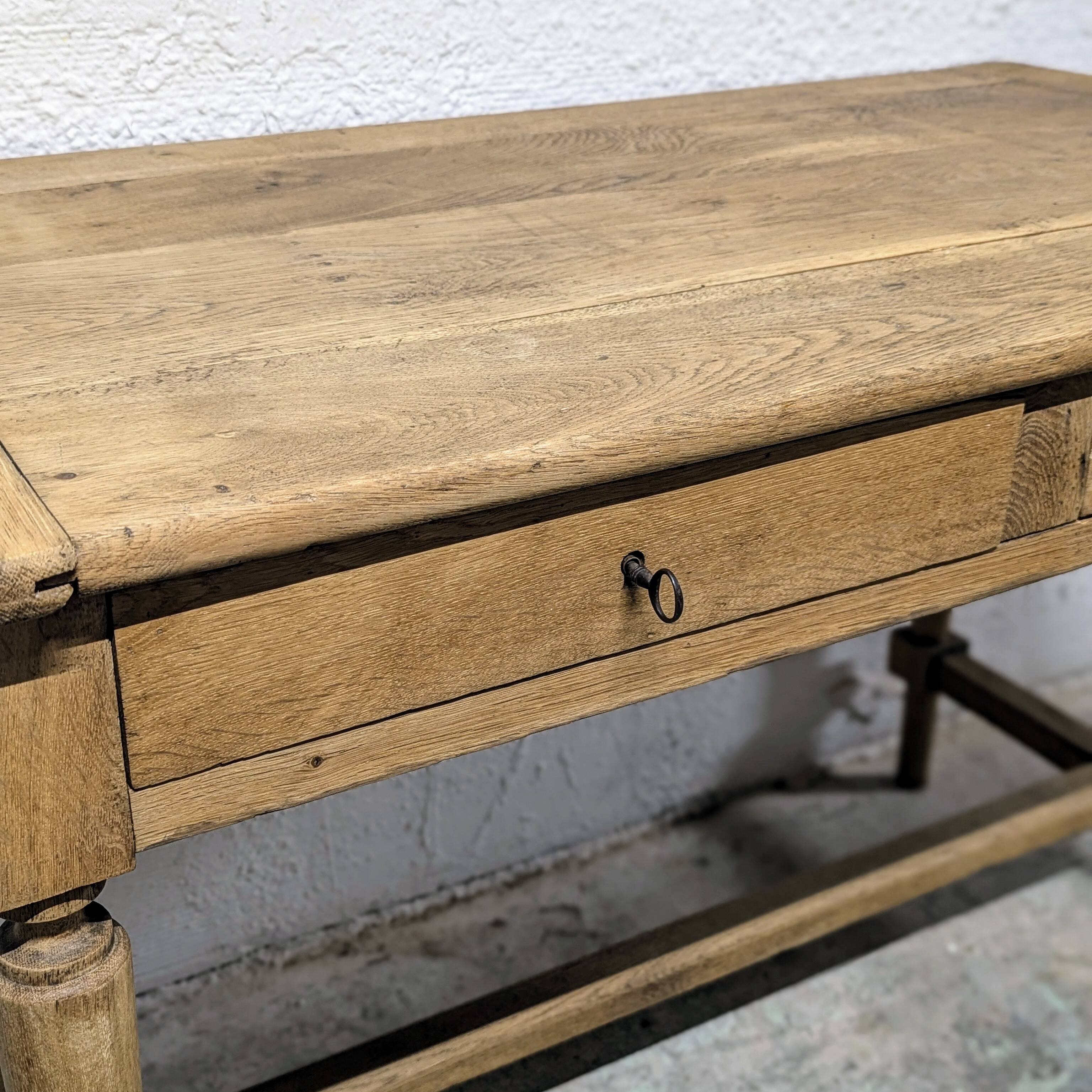 Bureau en chêne 2 tiroirs