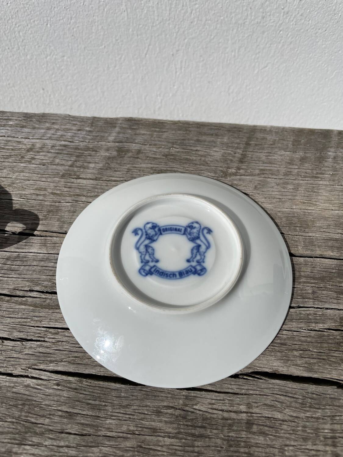 Pair of signed blue porcelain cups