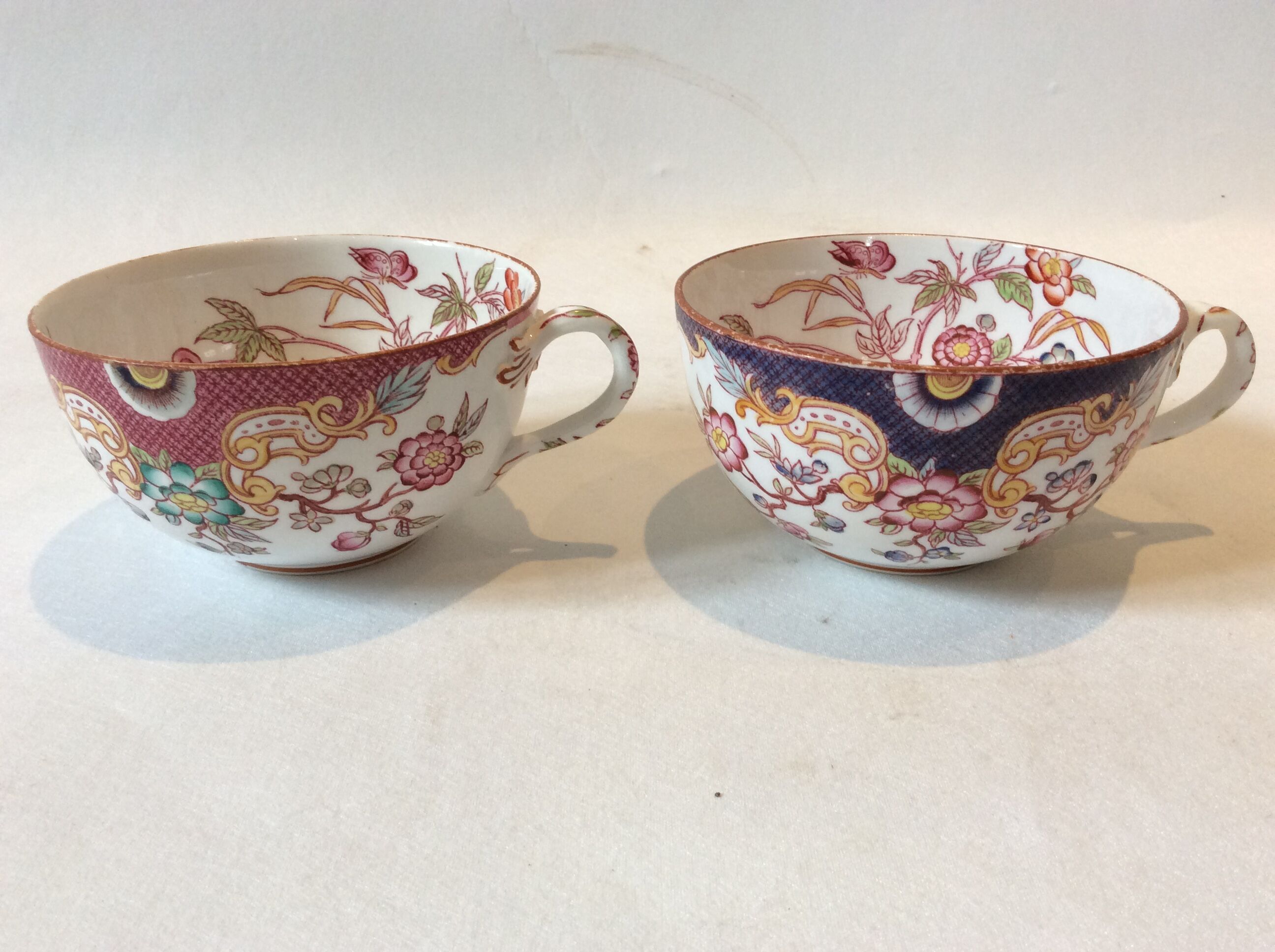 Duo tea cups 19th