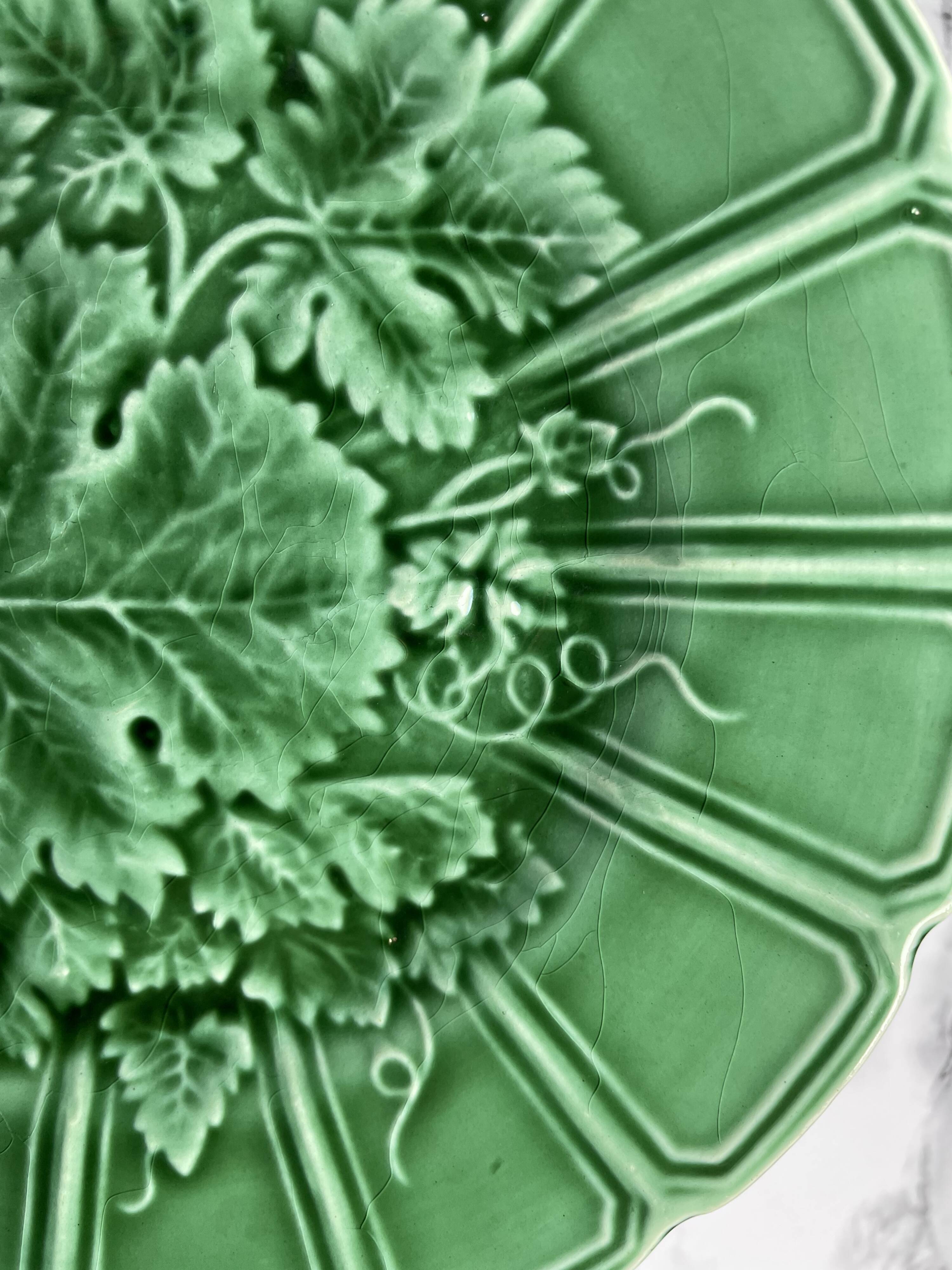 Sarreguemines grape barbotine dessert plates