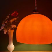 Suspension globe vintage en verre orange